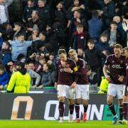 Hearts left it late to win 1-0 at Easter Road