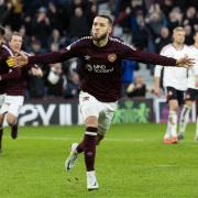 Hearts made it 10 wins from 13 in the Premiership against Aberdeen